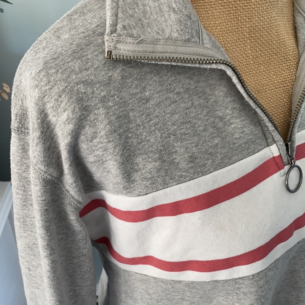 Aero Stripe Crop Top Sweater Top - Picture 6 of 10